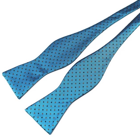 100% Blue Silk Jacquard Woven Adjustable Bow Tie - Picture 3 of 11